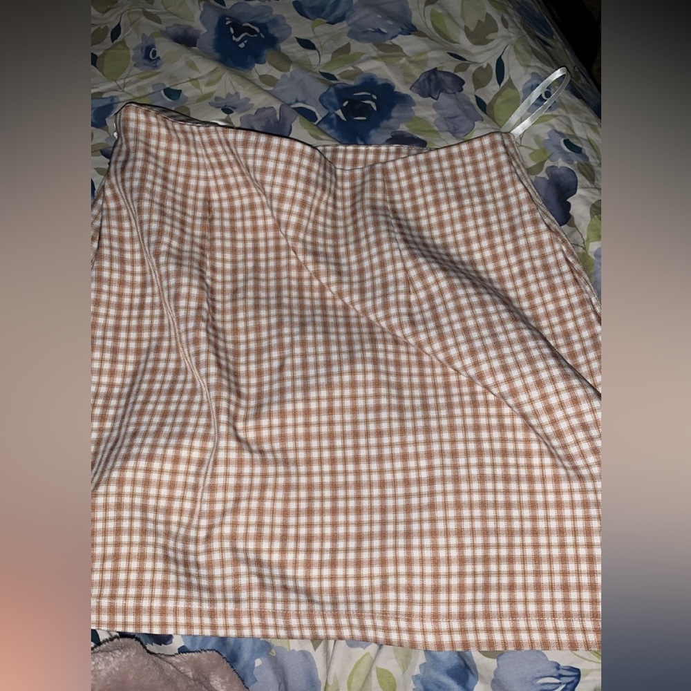 This is a mini skirt I’ve only worn once. Medium size women.